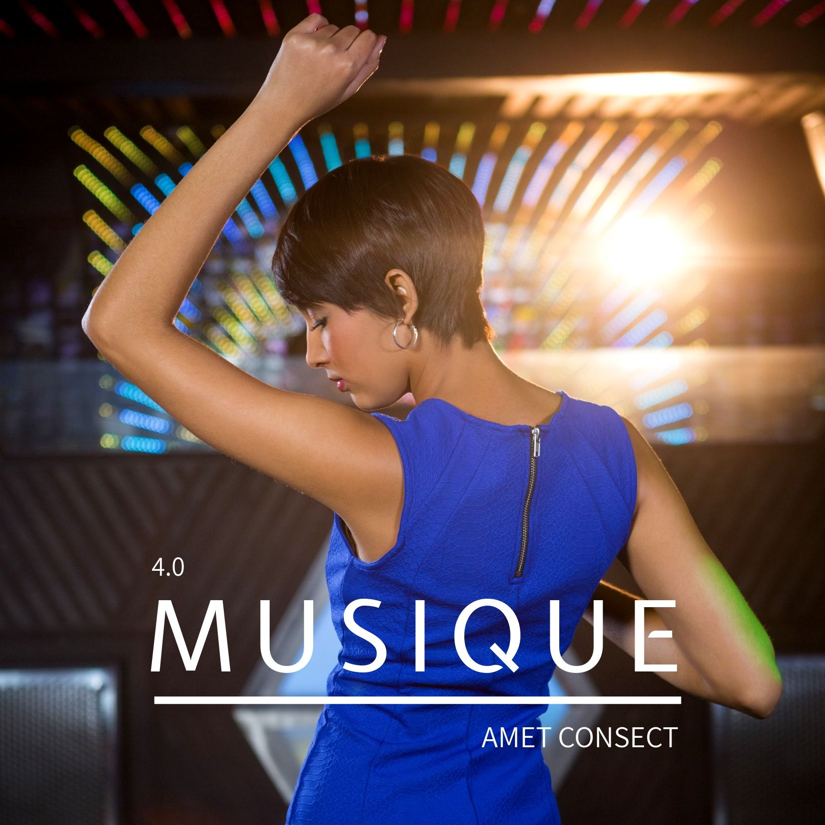 Mujer vestida de azul bailando en una discoteca: transmite la atmósfera de tu música a través de la portada del álbum - Imagen