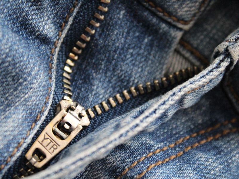 théorie des couleurs indigo - braguette de jeans - Image