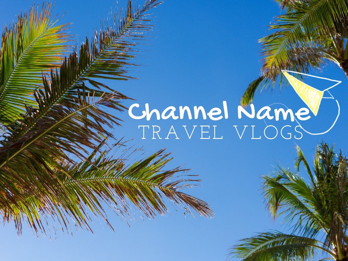 Céu azul e palmeiras para uma capa de vlogs de viagem