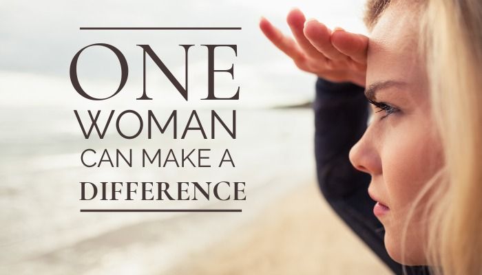 A woman on the beach looks into the distance and 'One woman can make a difference' as a title - Achieve your goals faster with vision boards - Image