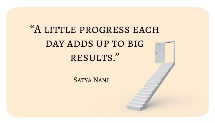 Satya Nani-Zitat auf beigem Hintergrund mit einem Treppensymbol