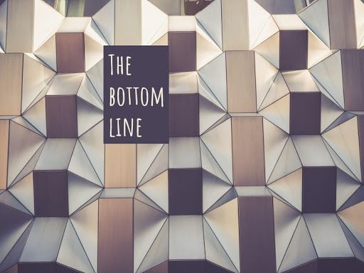 Abstract background with 'The bottom line' as a title - Effective YouTube marketing tips - Image