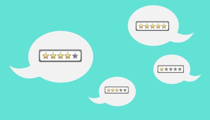Speech bubbles with starred reviews icons on turquoise background - The best marketing strategies and techniques for small businesses - Image